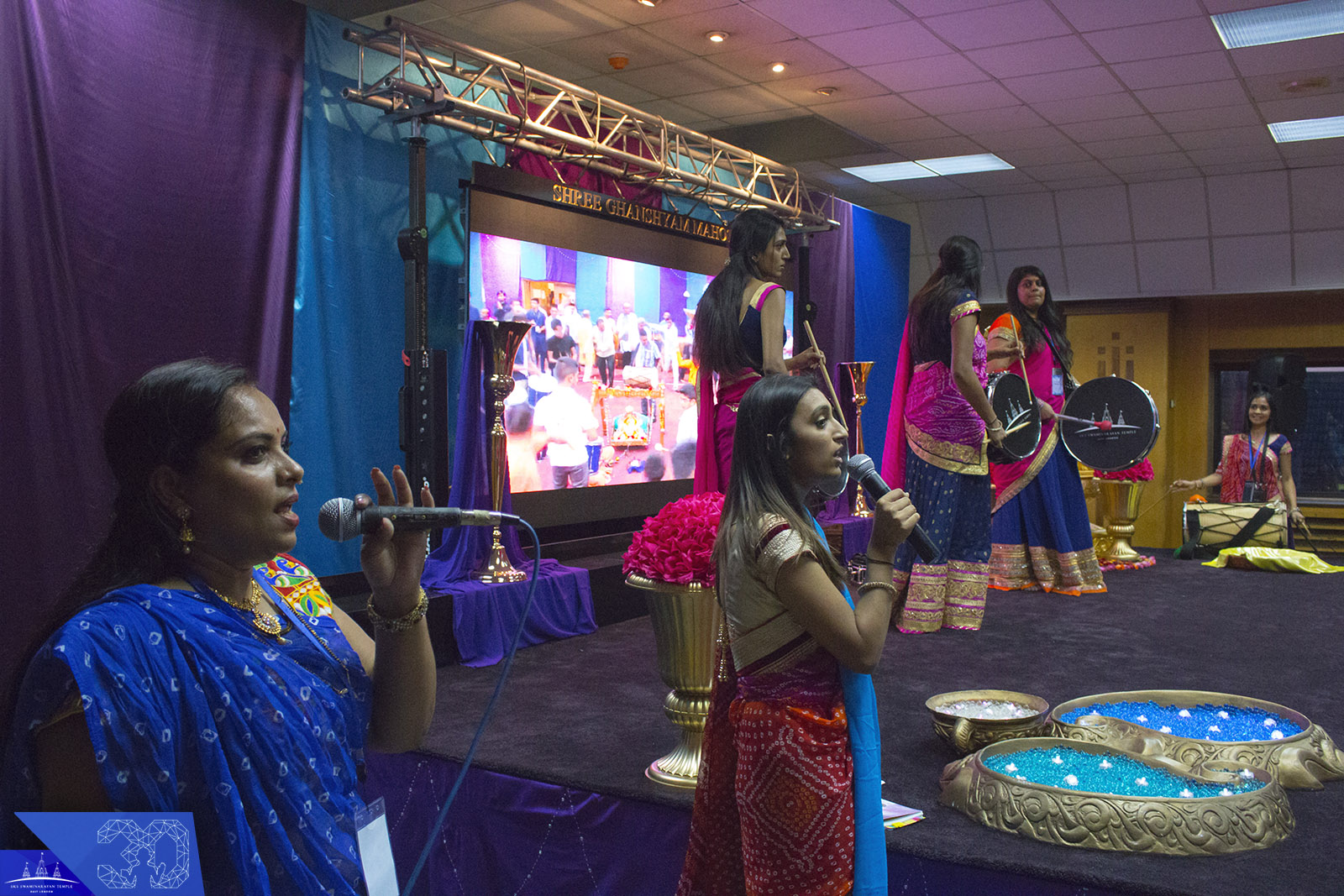 176  - ©1987-2017 SKS Swaminarayan Temple East London
